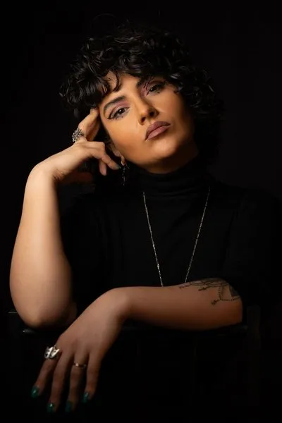 بهارک صالح نیا