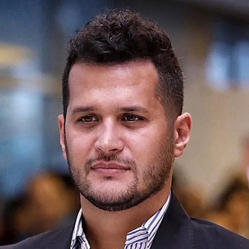 سیاوش خیرابی